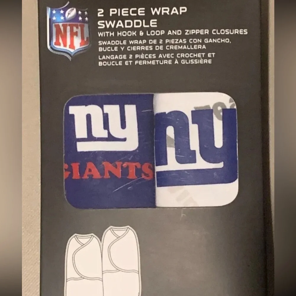 NFL New York Giants 2 piece wrap swaddle. Size 6-9 months in GREAT CONDITION.